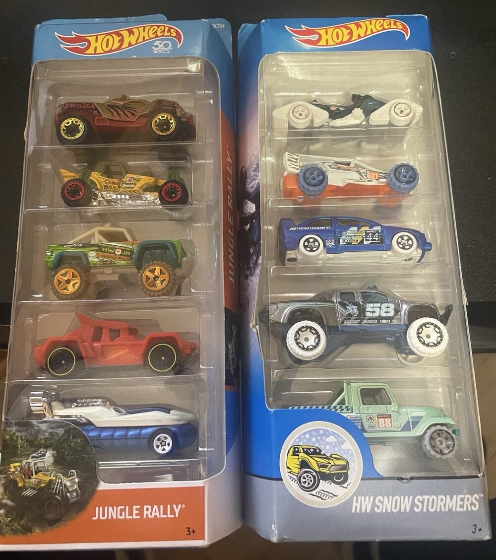 Hot Wheels Jungle Rally Assortment & HW Snow Stormers , new in package, 10 Cars
